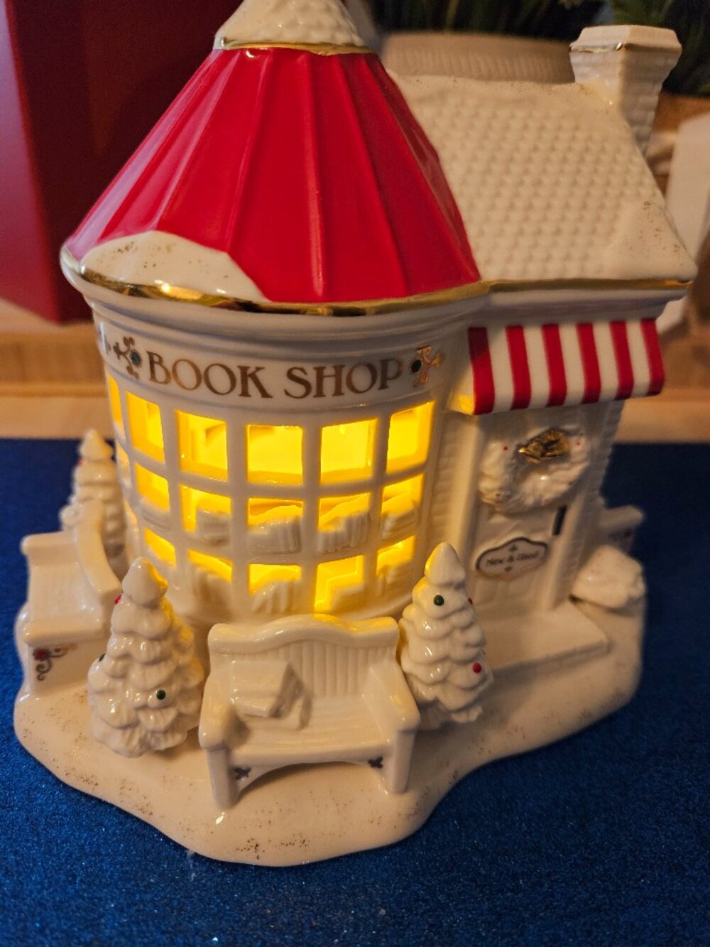 Lenox Mistletoe Park 2024 Book Store